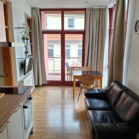 Beliebtes City-Apartment Ройтлинген Екстериор снимка