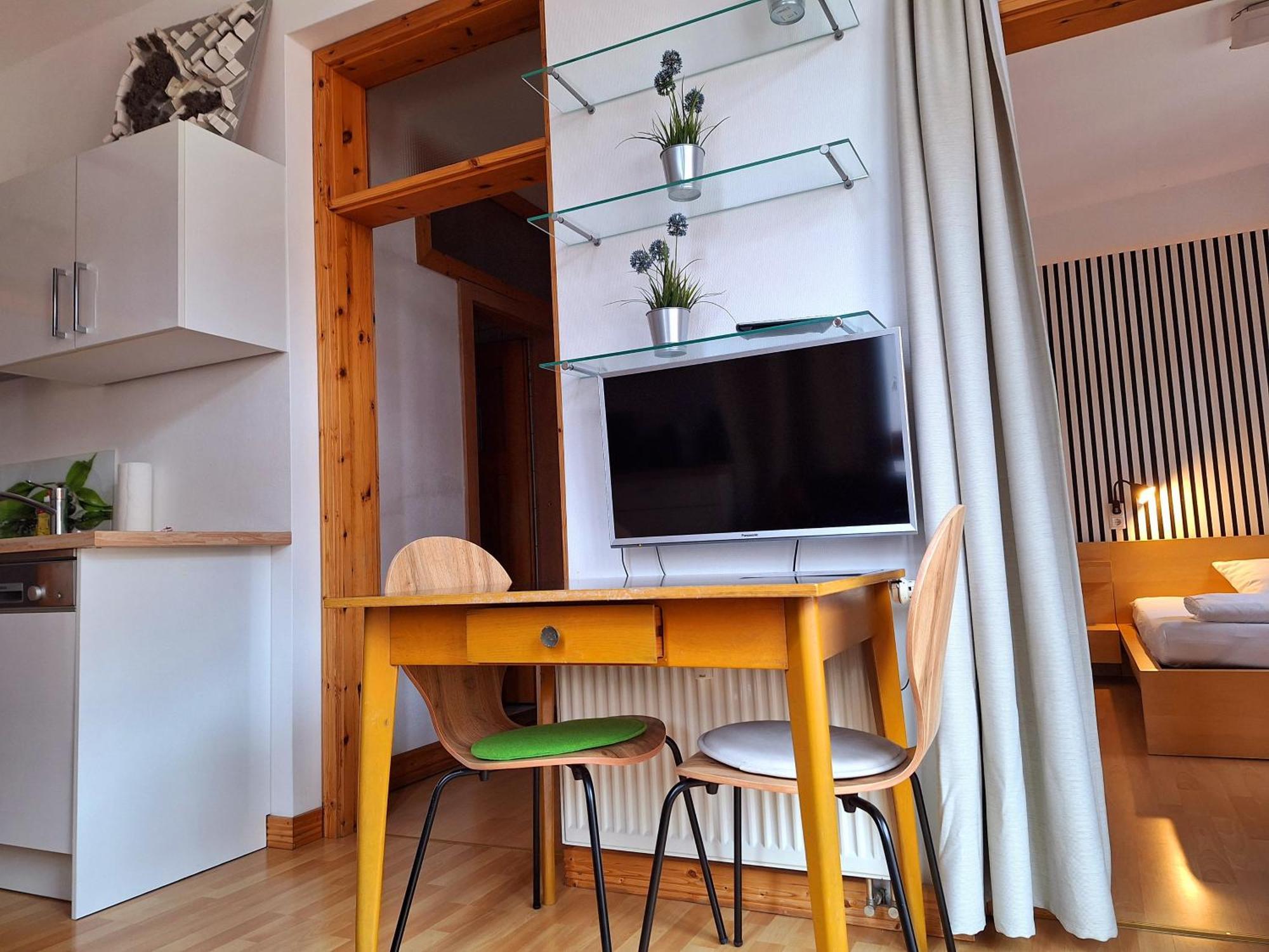 Beliebtes City-Apartment Ройтлинген Екстериор снимка